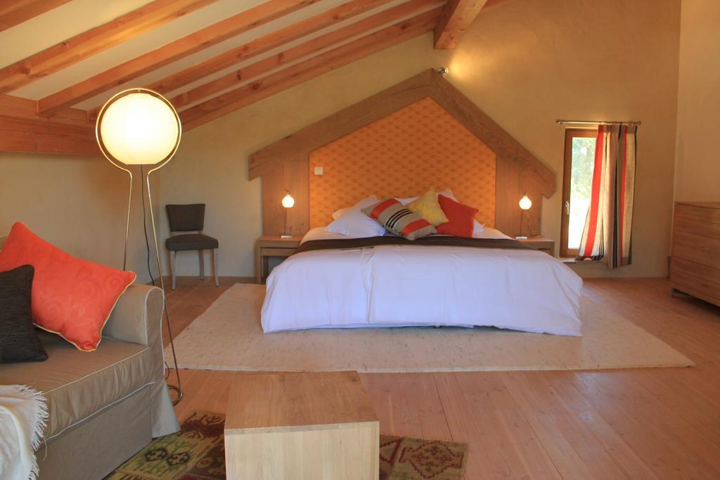 ホテルHollyoaks Estate Saint-Pons-la-Calm 部屋 写真