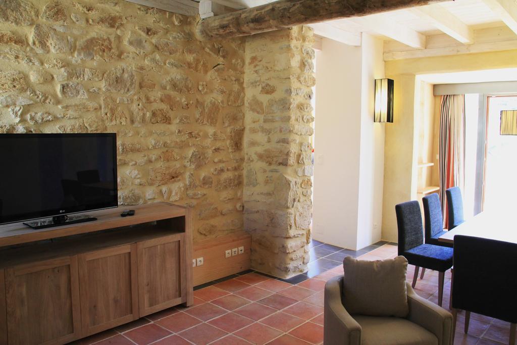 ホテルHollyoaks Estate Saint-Pons-la-Calm 部屋 写真