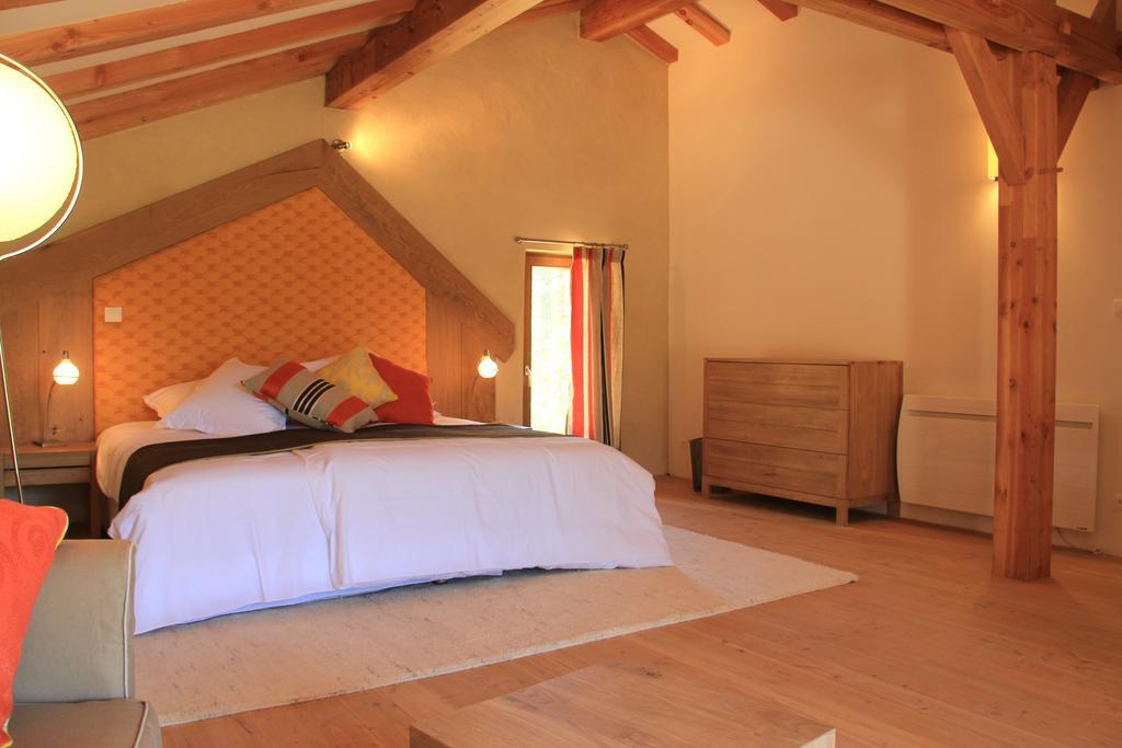 ホテルHollyoaks Estate Saint-Pons-la-Calm 部屋 写真