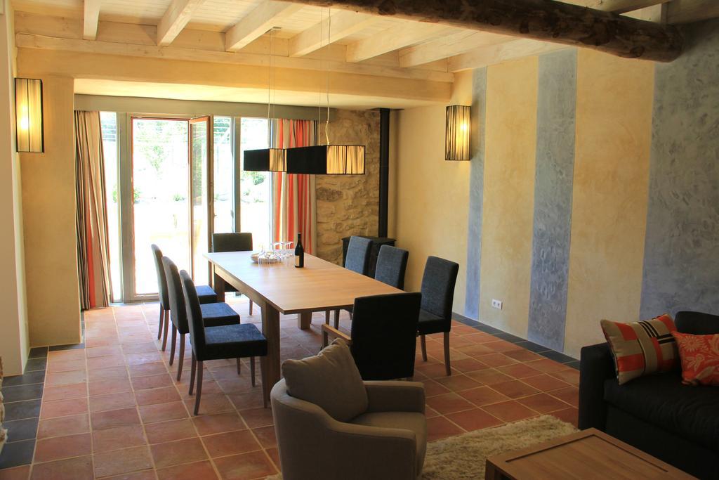 ホテルHollyoaks Estate Saint-Pons-la-Calm 部屋 写真